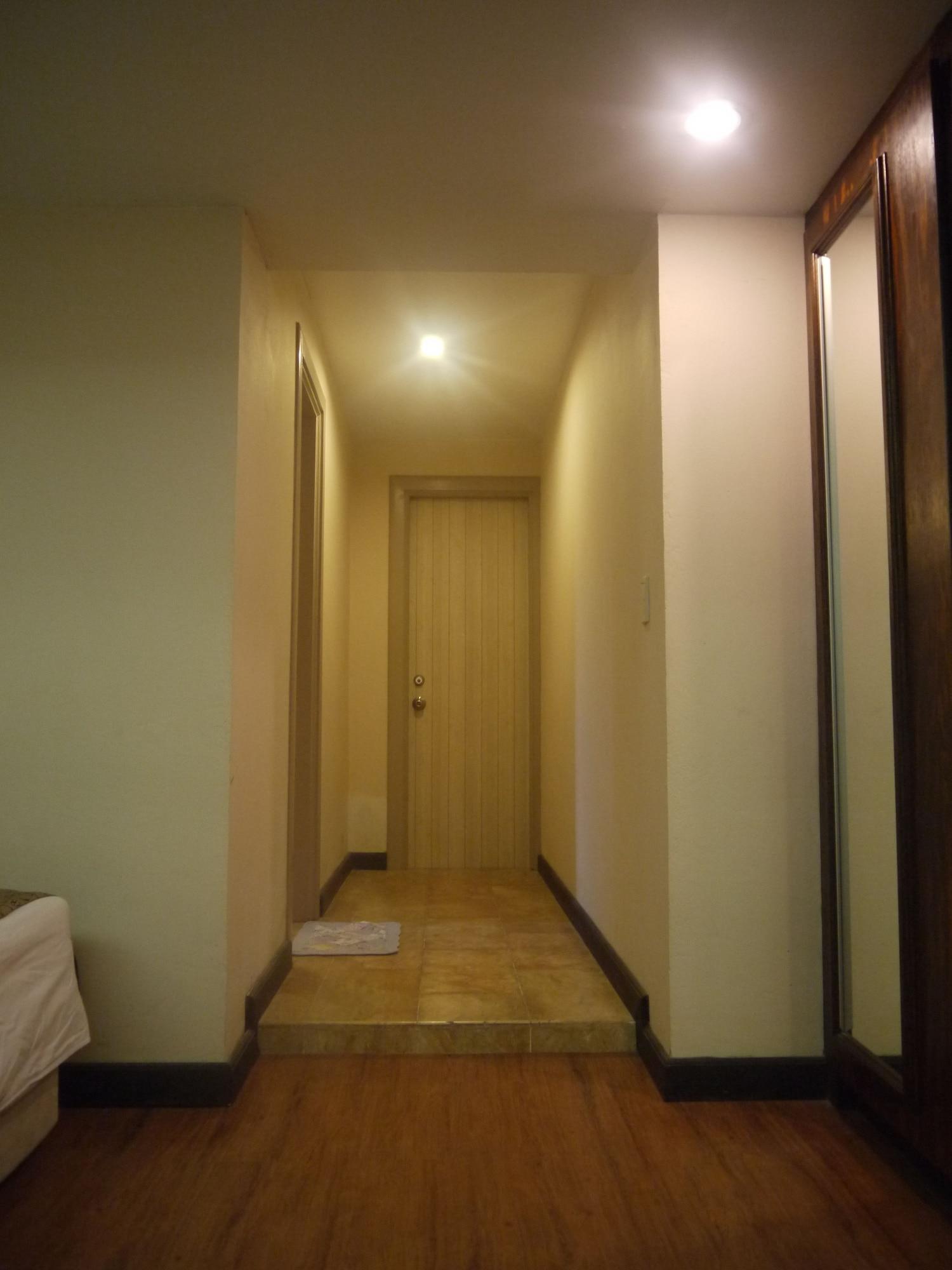 Holiday Saipan Hotel Екстериор снимка