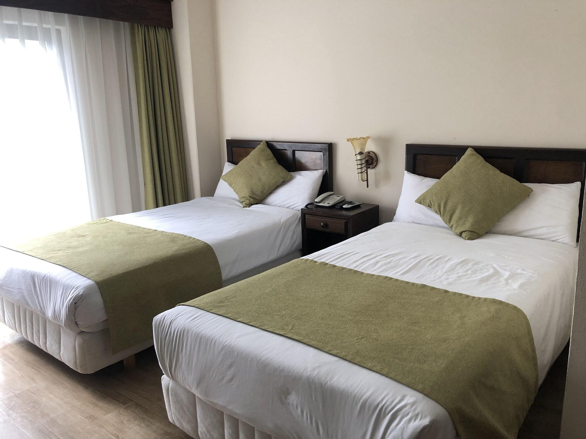 Holiday Saipan Hotel Екстериор снимка