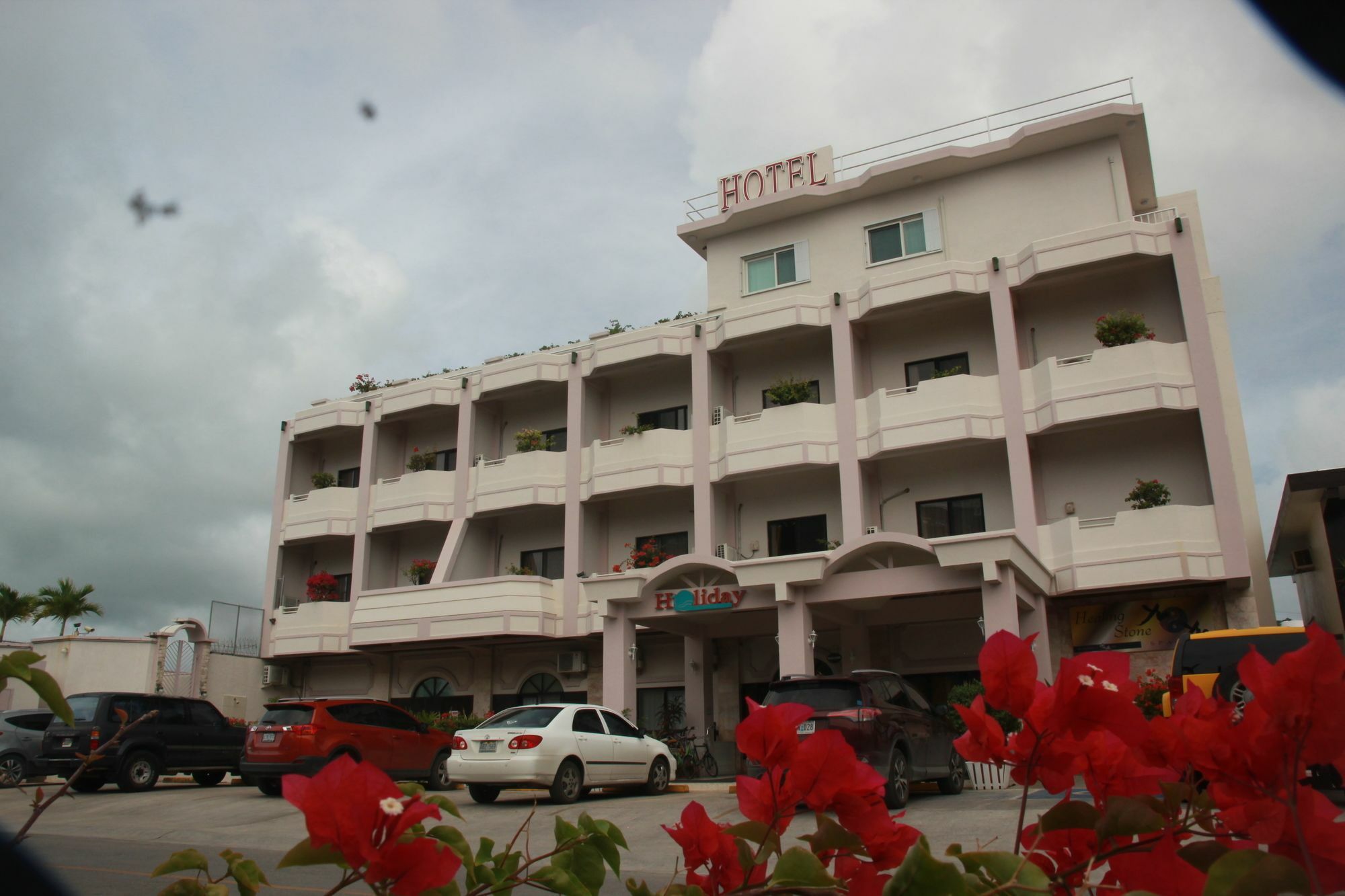 Holiday Saipan Hotel Екстериор снимка
